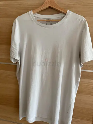 White men T-shirt size L