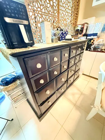 Dresser