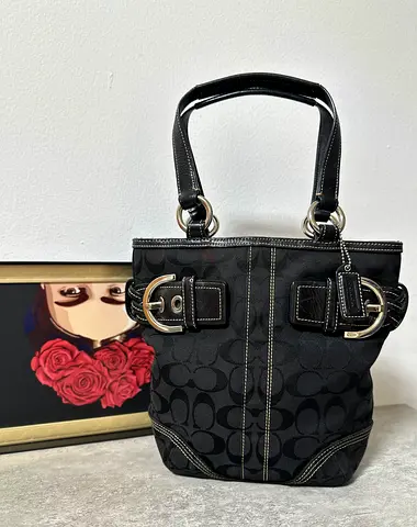 vintage Coach Soho Signature Jacquard shoulder bag.