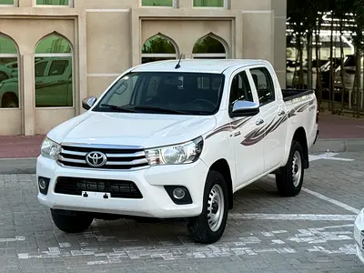 Toyota Hilux Double Cab GL 2018 - GCC Specs