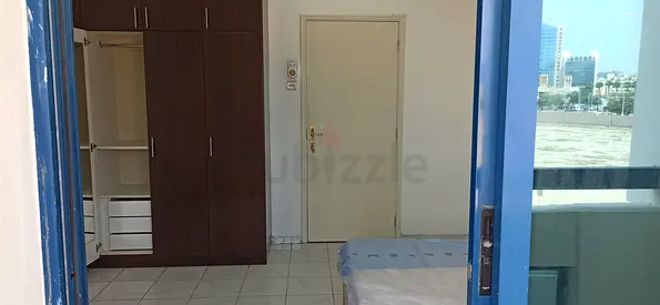 Private Room with Balcony near to Sharf DG Metro Station