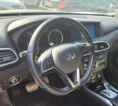 2018 Infiniti Q30 照片 10