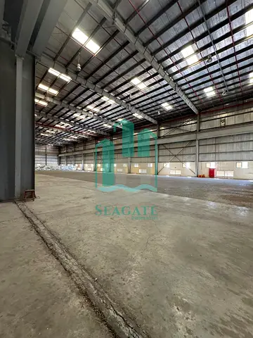 Excellent warehouse for sale