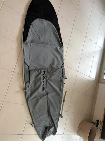 Dakine padded surfboard travel bag - single board cover