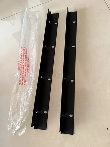 Pair of Black Metal Wall Mount Brackets (Heavy Duty)