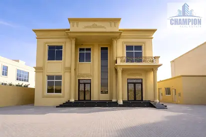 Luxurious 5BR with Maid room storeroom just for 250k