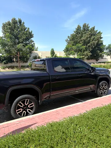 2023 GMC Sierra AT4 – 5.3L V8 Crew Cab | GCC Spec | Mint Condition