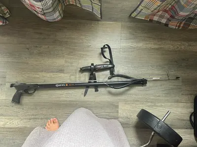 Mares Speargun and Dynamic Nord knife included