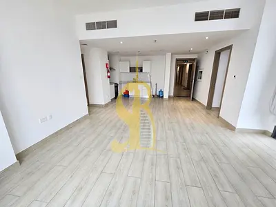 Spacious 3 Bedroom Apartment | Balcony & Street View | Pool Access | Edison House | Dubailand