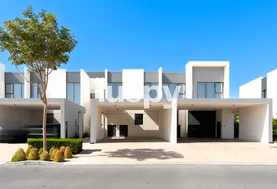 Single Row | Available May 1 | Open Plan Layout