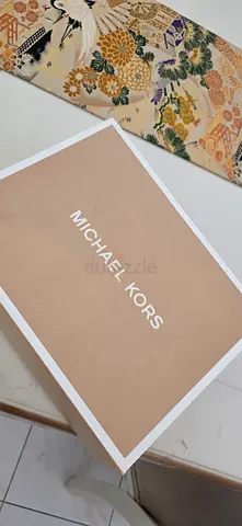 Michael Kors designer handbag/box (original packaging)