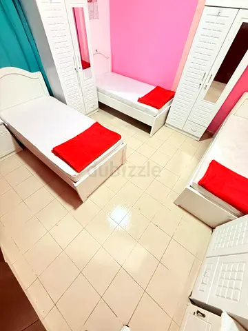 Females bed space for rent in albarsha 1400 pm