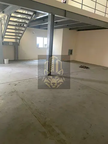 مستودع مميز للإيجار في الصجعة الصناعية بمساحة كبيره