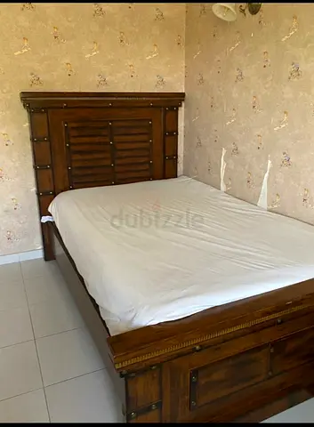 2 Single Beds with Headboard and desk