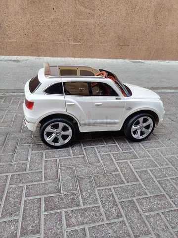 Bently kids ride on car