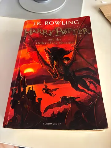 Harry Potter and the Order of the Phoenix - Paperback (Bloomsbury edition)
