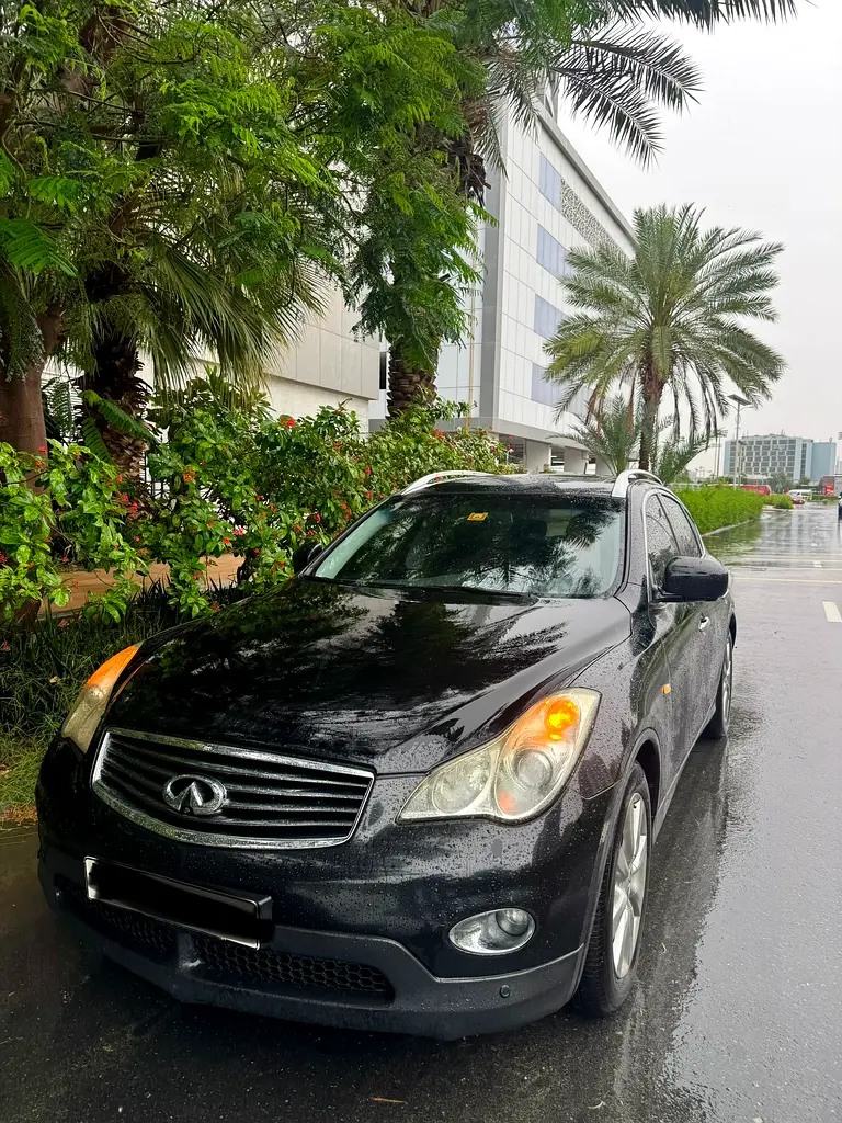 Infiniti EX35 2009 — photo 1 of 9
