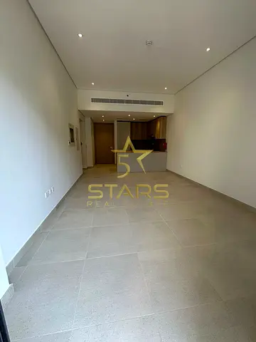 شقة بغرفتي نوم | ديفاين ليفينج أرجان | إطلالة على المسبح والشارع