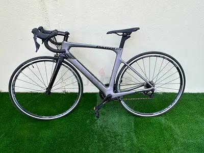 Carbon Road Bike - Size Medium, Excellent Condition