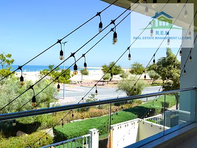 Available Mid of May / Fully furnished / Sea view