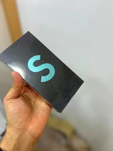 Samsung Galaxy S 22 Ultra 256 GB Box Packed Fresh New Stock Available