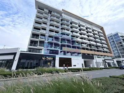 Shop[ For Rent \ Prime Location| Semi fitted