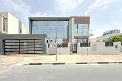 Corner plot | Premium finish | Elevated plot