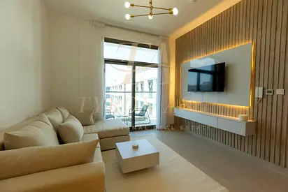 Fully Furnished & Upgraded | Vacant | 6 Cheques