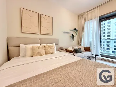 Renovated | Sea View | Walk to Beach