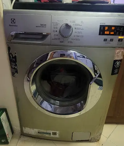 Electrolux 7kg Front Load Washing Machine - Silver, Working Condition