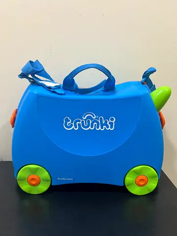 Trunki toddler suitcase