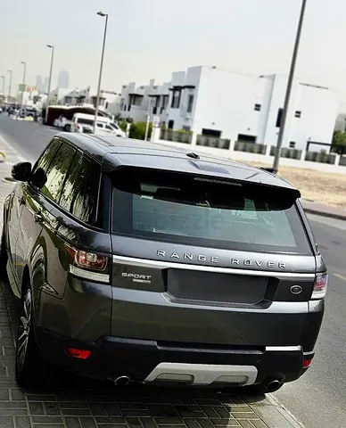 Range Rover Sport 2015 | Excellent Condition | GCC
