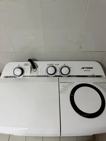 Semi automatic washing machine