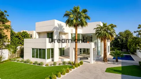 Elegant Design with Pool | Basement | Great Layout