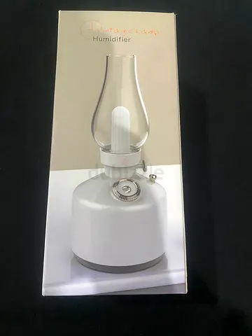 Vintage lamp and humidifier