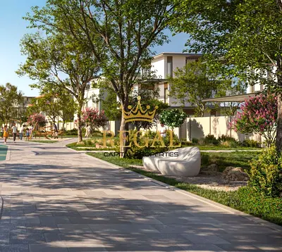 amazing plot /prime location / close to the canal