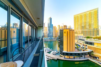 Elegant Marina Living | Prime Waterfront Locatio