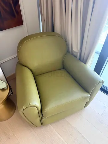 Poltrona Frau Vanity Fair XC armchair, Comfortable Olive Green Upholstered Armchair - Good Condition