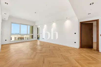 3 BR + Maid | Partially Upgraded | Palm Jumeirah