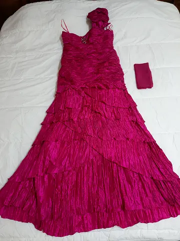 فستان سهرة ملكي