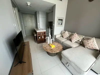 Canal and City View | Fully Furnished | Cozy Layout