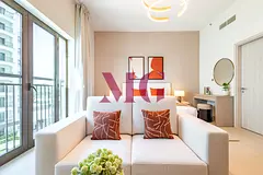 Elegant Studio | Golf View | Vacant | Water’s Edge