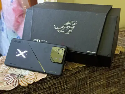 ROG 8 PRO 512GB 16GB ram with box