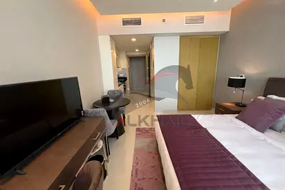 Fully Furnished | Studio | Balcony & Pool/Gym Access