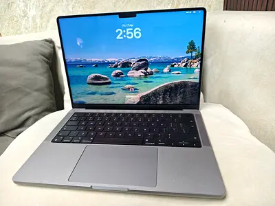 Macbook pro A2442 M1 pro /16 gb/ 512gb ssd / 14 inch immaculate condition
