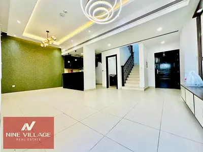 SINGLE ROW | C+ Rare Type | Upgraded Interiors