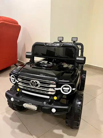 Black Ride-On Toyota Style Electric Kids Car – 2-Seater Look, Good Condition