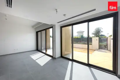 La Violeta 2, La Violeta, Villanova, Dubailand
