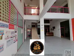 Offices, shops, and administrative spaces are available for rent in a commercial and administrative