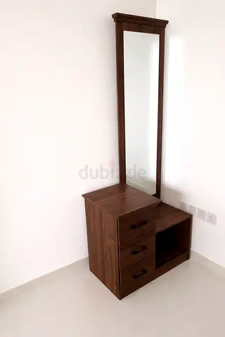 Dressing table with mirror